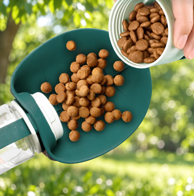2-in-1 Dog Water Bottle and Travel Bowl